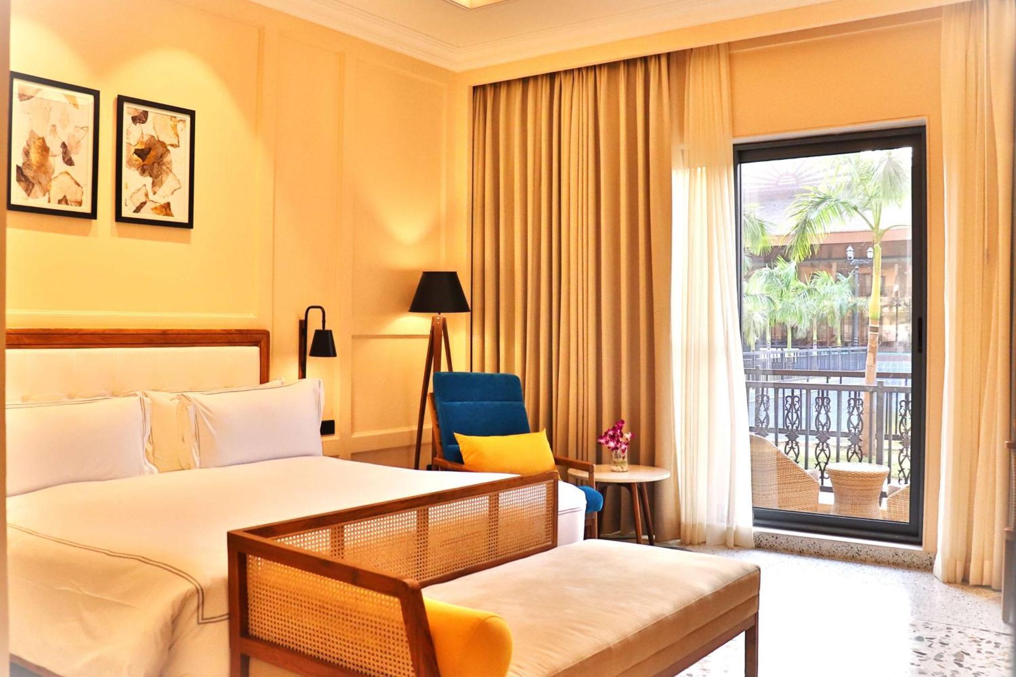 Radisson Blu Plaza Resort & Convention Centre 카르자트 외부 사진 Deluxe Room