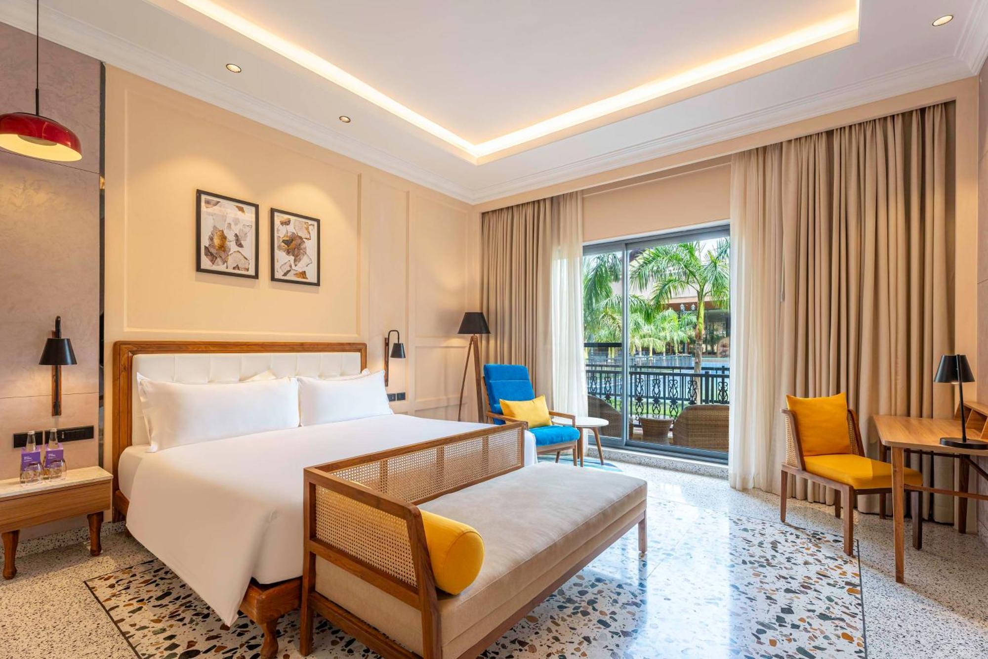 Radisson Blu Plaza Resort & Convention Centre 카르자트 외부 사진 Deluxe Room